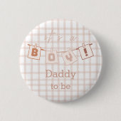 Het is een jongen! Schattigee Gingham Notedry Dadd Ronde Button 5,7 Cm (Voorkant)