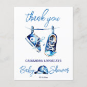 Het is een jongensblauwe baby schoenen een pet bed (Voorkant)