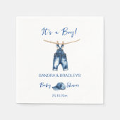 Het is een jongensblauwe jeans baby shower sjabloo servet (Voorkant)