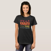 Het is een karate Thing retro karate Training voor T-shirt (Voorkant volledig)