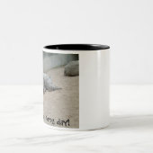 Het is een lange dag. Linkerhand Tweekleurige Koffiemok (Center)