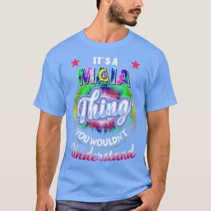 Het is een MAIA-dingTie-dye-MAIA-naam T-shirt