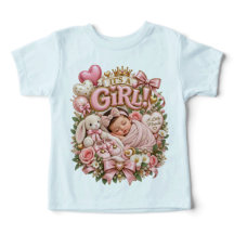 Het is een meisje baby roze bloemige pasgeborene