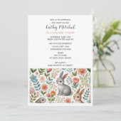 Het is een meisje Baby shower Floral Invitation Kaart (Staand voorkant)