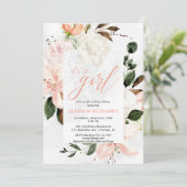 Het is een meisje blush roze kant bloemig baby sho kaart (Staand voorkant)