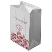 Het is een meisje! Cute roze walvis Medium Cadeauzakje (Voorkant Gekanteld)