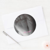 Het is een meisje ronde sticker (Envelop)