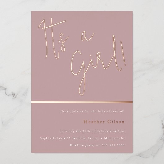 Het is een meisje! Roos Mauve Baby shower Roos Gol Folie Uitnodiging (Voorkant)