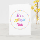 Het is een meisje Roze Baby Geboorteaankondiging Kaart (Gele Bloem)