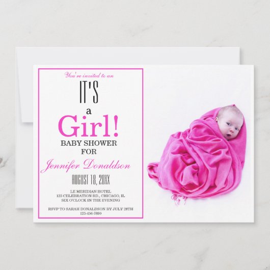 Het is een meisje! Roze Baby shower Fotouitnodigin Kaart (Voorkant)