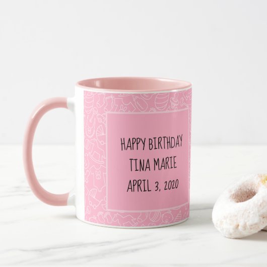 Het is een meisje roze Baby shower gepersonaliseer Mok (Met donut)