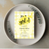 Het is een meisje Schattige Pastel Yellow Gingham  Kaart