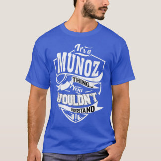 Het is een MUNOZ Ding Gifts T-shirt