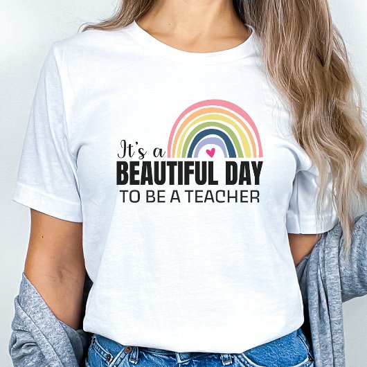 Het is een prachtige dag voor de leraar regenboog  t-shirt
