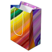 Het is een regenboogfeest, multi-gekleurd streeppa medium cadeauzakje (Voorkant Gekanteld)