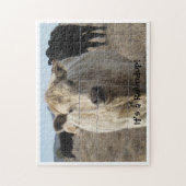 Het is een Roundup. Zwarte en witte koe Herd Legpuzzel (Verticaal)