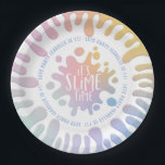 Het is een slijm-tijd-regenboogspleet-feest papieren bordje<br><div class="desc">Het is slijmtijd kleverige regenboog slijm regenboog partij papier borden. Leuk,  helder modern feestontwerp. Onderdeel van een bijpassend collectie. De tekstkleur kan worden veranderd.</div>