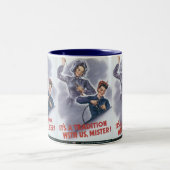 Het is een traditie met ons, meneer! tweekleurige koffiemok (Center)