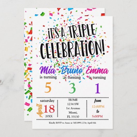 Het is een Triple Siblings verjaardagsuitnodiging Kaart (Voorkant / Achterkant)