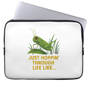 Het is een vervolg op 'Just Hoppin' Funny Grasshop Laptop Sleeve