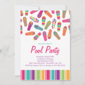 Het is een zomerslip-Flop Pool Party Invitation Kaart (Voorkant)