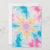 Het is feesttijd Groovy Tie Dye Verjaardag Uitnodi Kaart (Achterkant)
