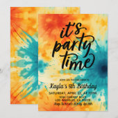 Het is feesttijd Groovy Tie Dye Verjaardag Uitnodi Kaart (Voorkant / Achterkant)