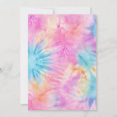 Het is feesttijd Groovy Tie Dye Verjaardag Uitnodi Kaart (Achterkant)