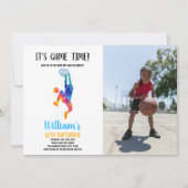 Het is Game Time Basketbal Verjaardag Uitnodiging (Voorkant)