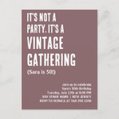 HET IS GEEN FEEST, HET IS EEN  VERJAARDAG BRIEFKAART (Voorkant)