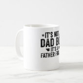 Het is geen vader, maar een vader. koffiemok (Voorkant links)