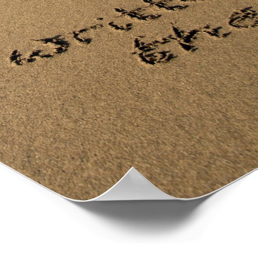 het is geschreven in het zand op een strand poster (Hoek)