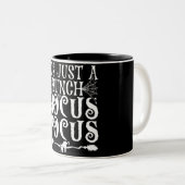 Het is gewoon een stelletje Hocus Pocus Tweekleurige Koffiemok (Voorkant rechts)