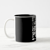 Het is gewoon een stelletje Hocus Pocus Tweekleurige Koffiemok (Links)