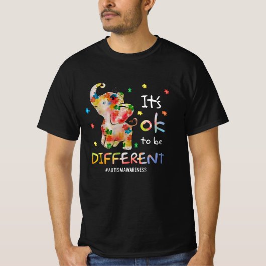 Het is goed om een ander Autisme-bewustzijn te zij T-shirt (Voorkant)