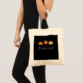 Het is herfst jongens Grappige quote Tote Bag (Voorkant (product))