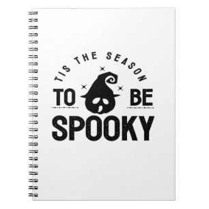 Het Is Het Seizoen Om Schattig Halloween-dag Te Zi Notitieboek