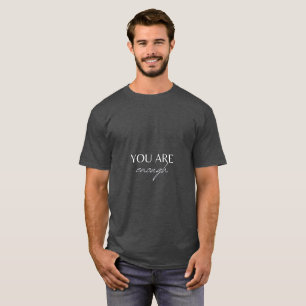 Het is het T-shirt van de man.