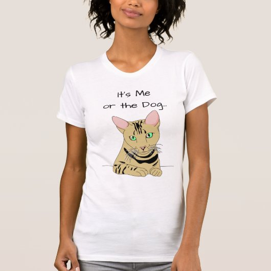 Het is ik of de kat, dag Fido, Grappig kat shirt (Voorkant)