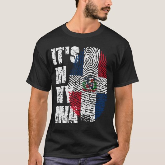 HET IS IN MIJN DNA Dominicaanse Republiek Vlag T-shirt (Voorkant)