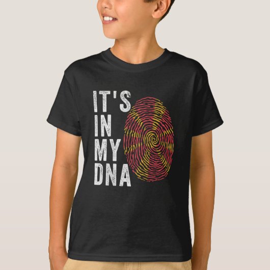 Het is in mijn DNA-Macedonië vlag T-shirt (Voorkant)