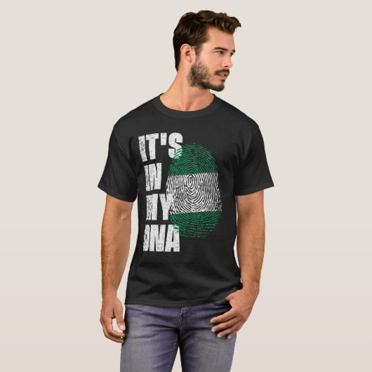 HET IS IN MIJN DNA Nigeria Vlag T-shirt (Voorkant volledig)