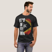 HET IS IN MIJN DNA-Timorese Vlag Boy Girl Gift T-shirt (Voorkant volledig)