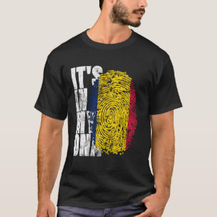 Het is in mijn DNA-Tsjadische Afrikaanse cadeaus A T-shirt