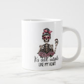 Het is koud buiten de Valentijnse Grote Koffiekop (Rechts)
