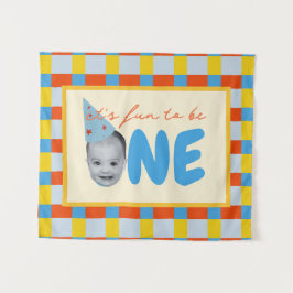 het is leuk om één verjaardag primaire kleuren te wandkleed