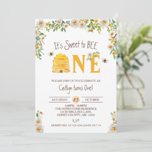 Het is lief om er een te zijn, Bumble Bee Verjaard Kaart (Staand voorkant)