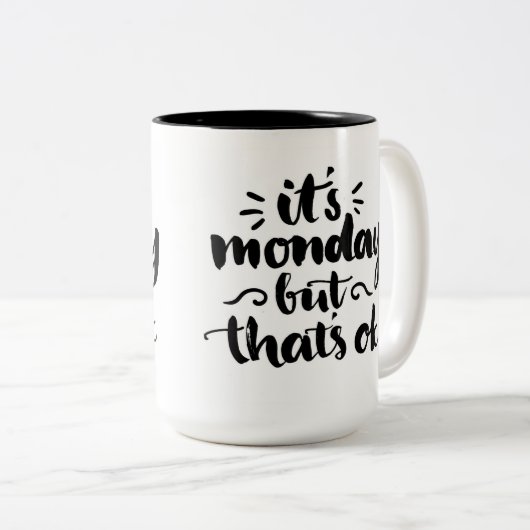 Het is maandag maar het is oké tweekleurige koffiemok (Voorkant rechts)