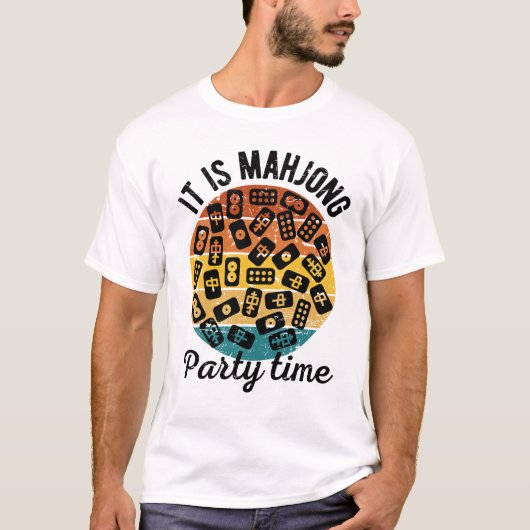 Het is mahjong feesttijd | Funny mahjong T-shirt (Voorkant)