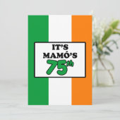 Het is Mamo's 75e verjaardag Ierse vlag Invite Kaart (Staand voorkant)